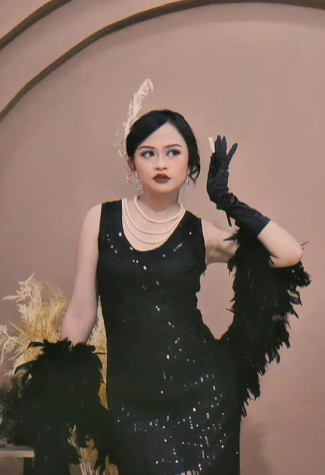 1920s Female Flapper (Black) N01 - Image 2